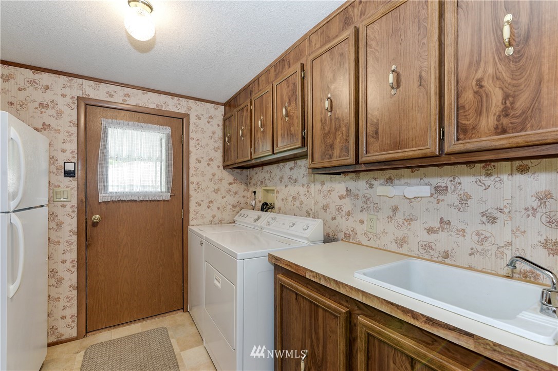 5740 Schoth Road Southwest Tumwater, WA 98512 - Photo 16 of 32 Gallery Image 16