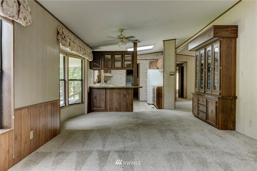 5740 Schoth Road Southwest Tumwater, WA 98512 - Photo 7 of 32 Gallery Image 7