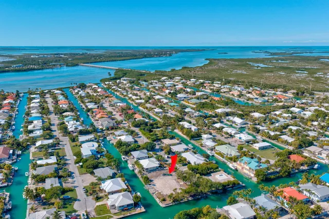 $999,000 | 21082 6th Avenue, Cudjoe, FL 33042