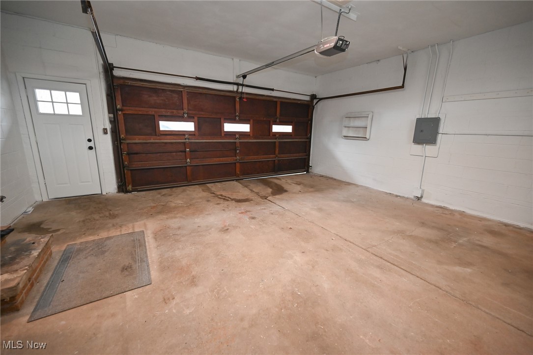 16561 Shurmer Road Strongsville, OH 44136 - Photo 34 of 40 Two car with opener