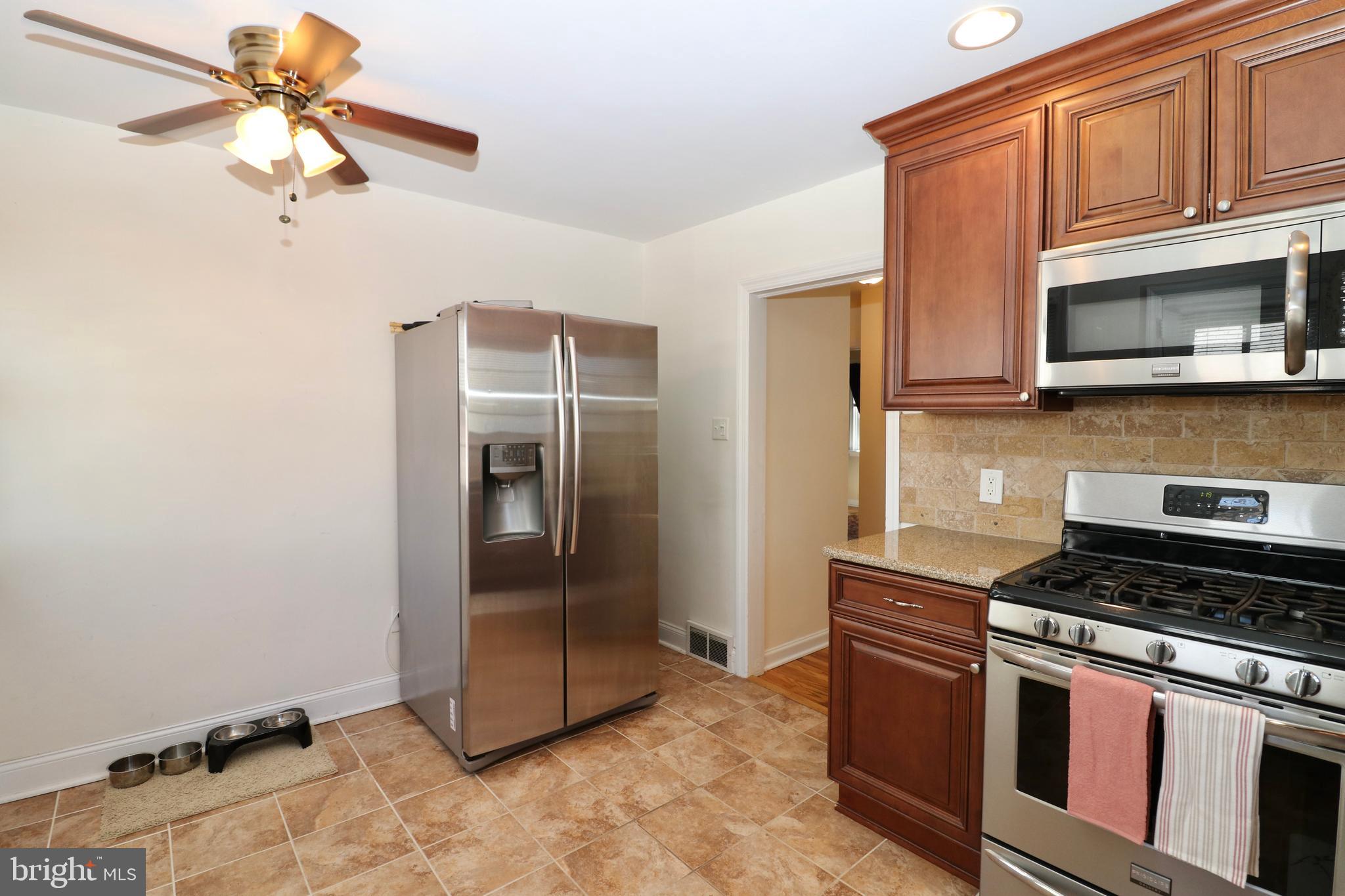 42 Barren Road Newtown Square, PA 19073 - Photo 8 of 36