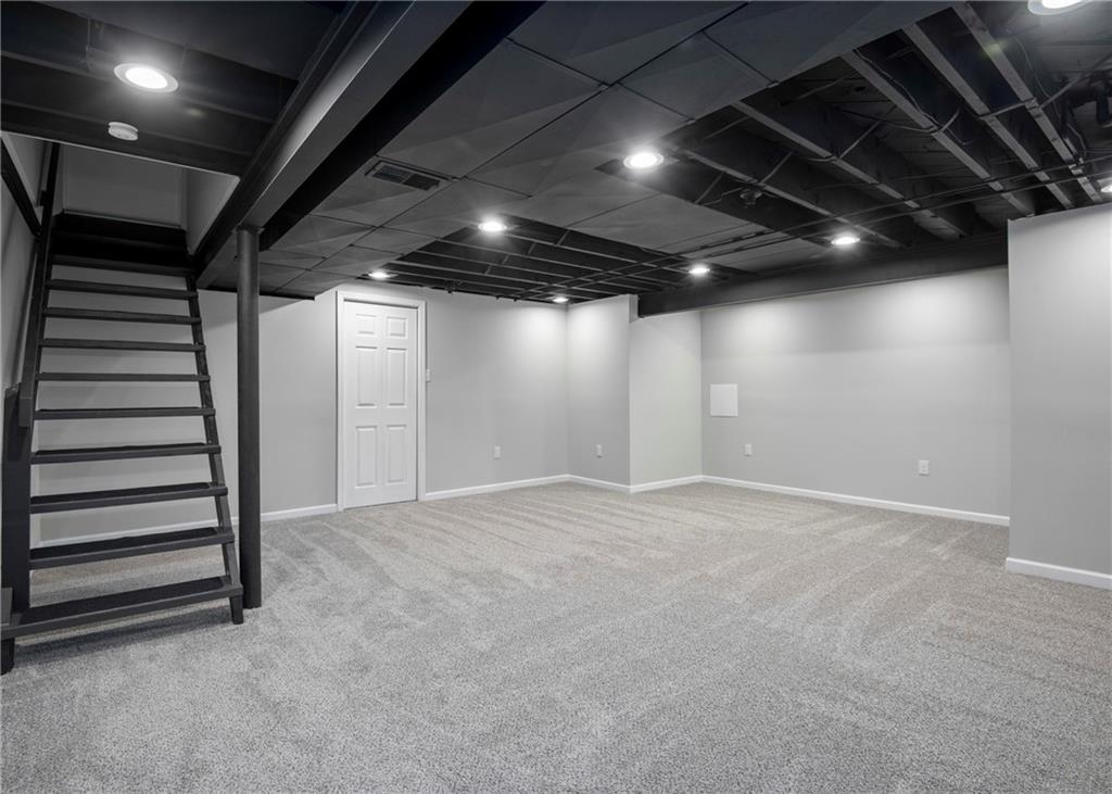 8086 Aber Road Verona, PA 15147 - Photo 27 of 34 Gallery Image 27