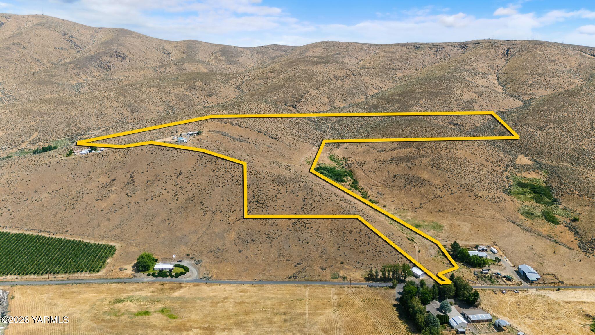 723 Burbank Creek Road Yakima, WA 98901 - Photo 45 of 48 723 Burbank Creek Rd Aerials-8 prop