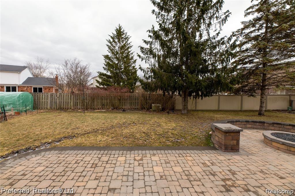 6782 Longwood Road Canton, MI 48187 - Photo 55 of 61 Backyard