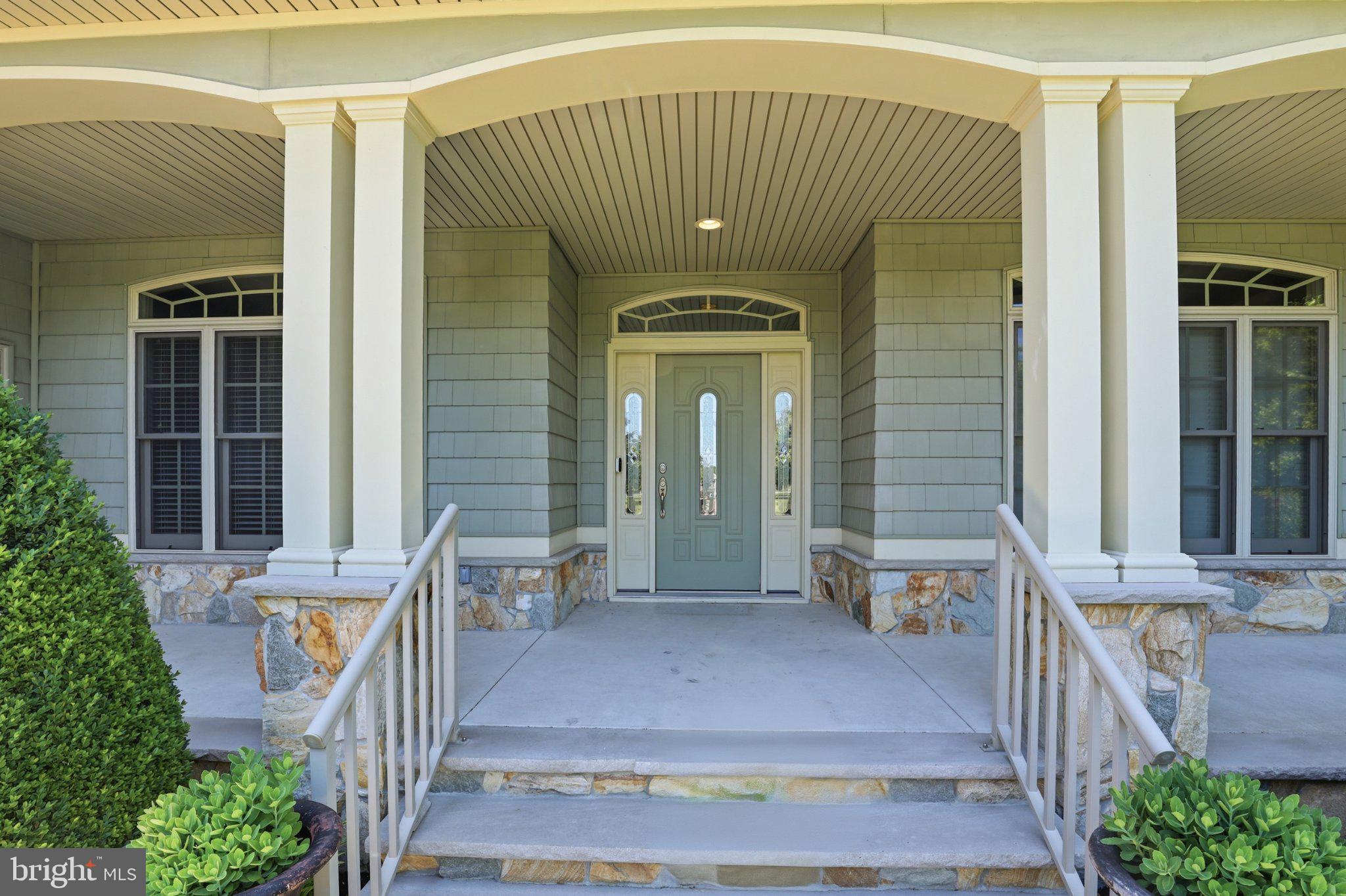 16932 Fitzgeralds Road Lincoln, DE 19960 - Photo 25 of 103 Inviting entrance with elegant charm.