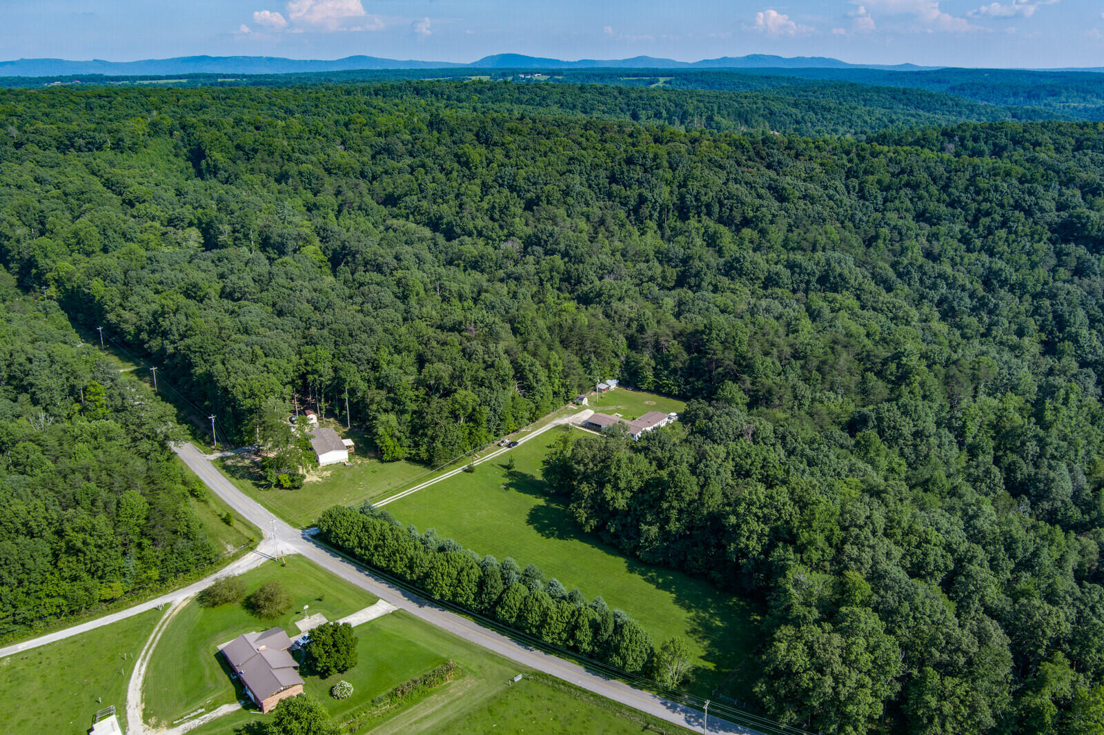 3265 Brewer Road Crossville, TN 38572 - Photo 12 of 39 12_3265_Brewer_St_Crossville212_TNPC_mls