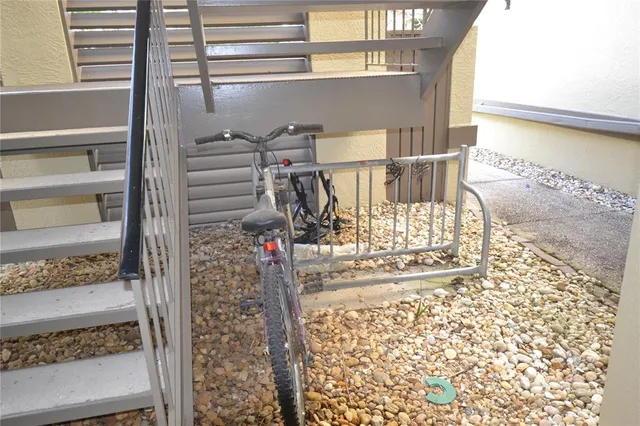 $2,000 | 226 Woodlake Wynde, Oldsmar, FL 34677