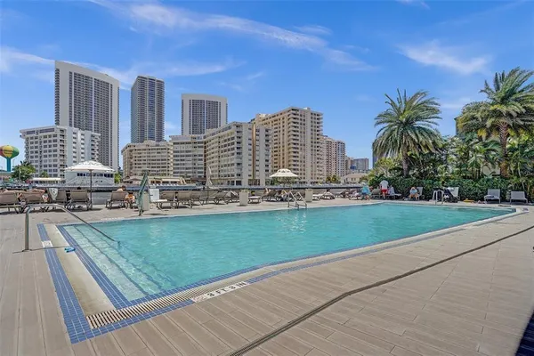 $4,200 | Undisclosed Address, Hallandale Beach, FL 33009