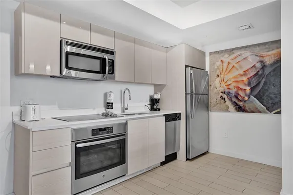 $4,500 | Undisclosed Address, Hallandale Beach, FL 33009