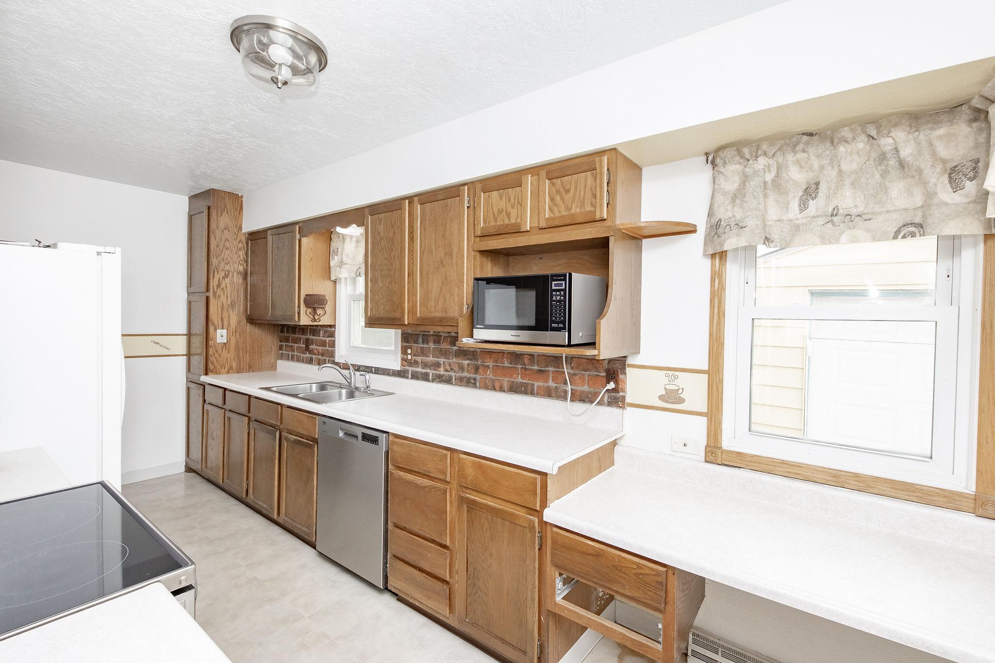 1506 15th Street South Fargo, ND 58103 - Photo 11 of 57