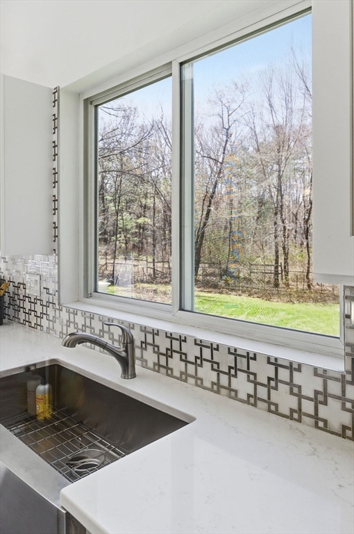 230 Carlisle Road Bedford, MA 01730 - Photo 6 of 35
