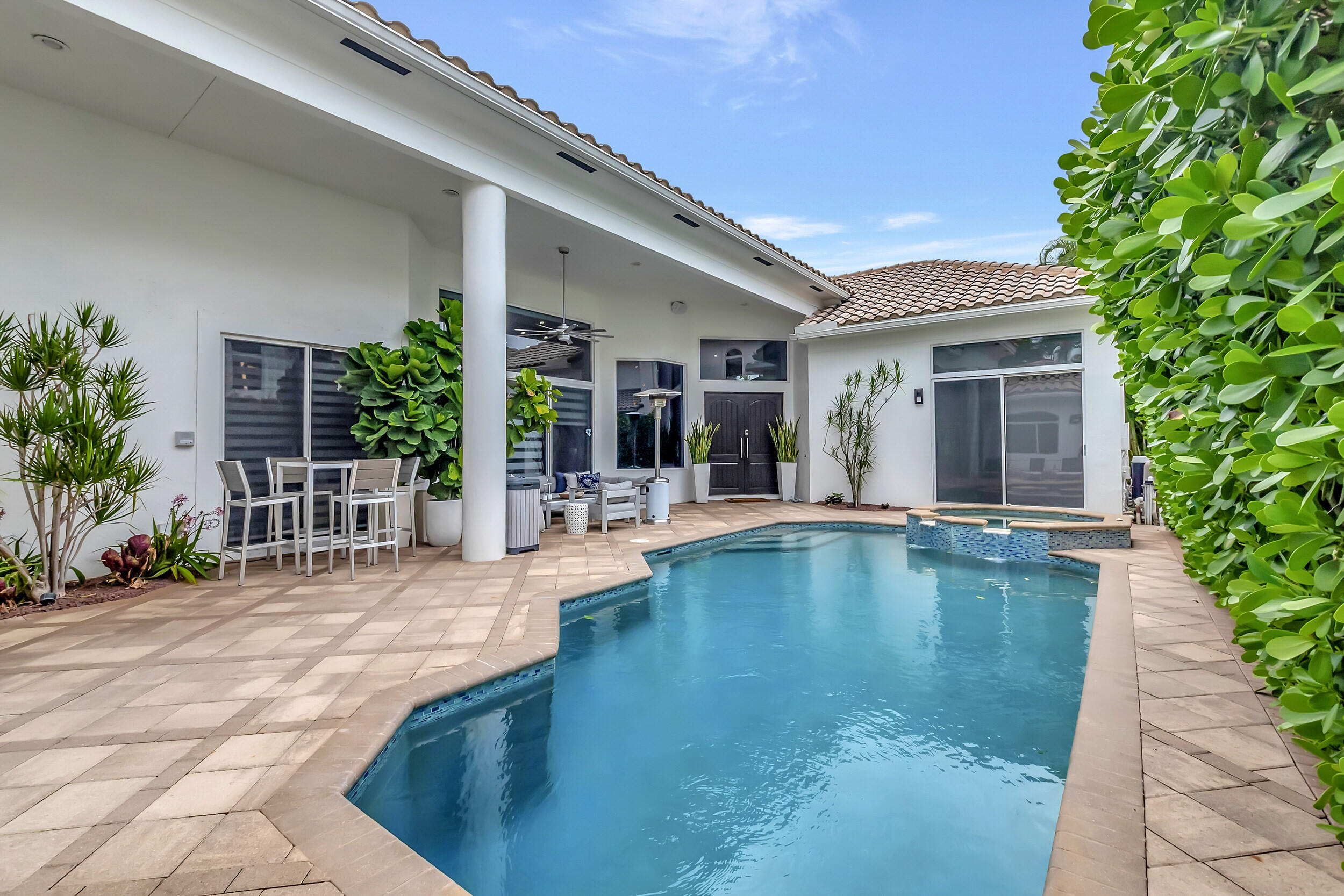 4085 Avalon Pointe Drive Boca Raton, FL 33496 - Photo 45 of 119 Courtyard