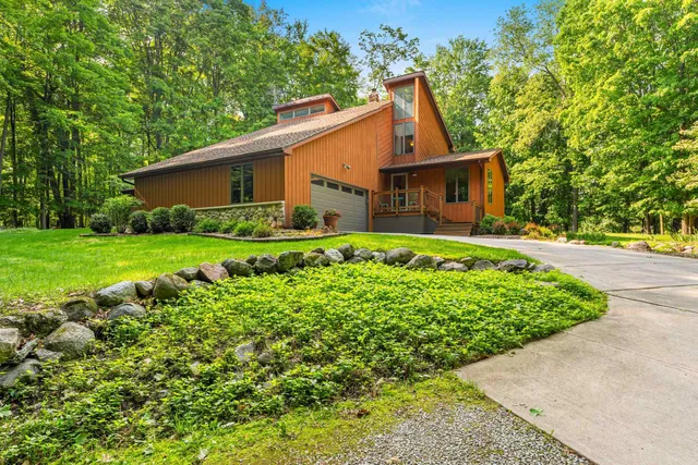 $864,900 | 4331 Pittco Road, Green Bay, WI 54313