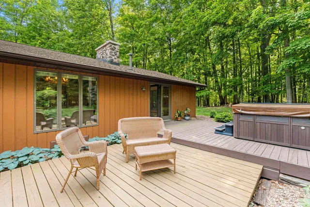 $864,900 | 4331 Pittco Road, Green Bay, WI 54313