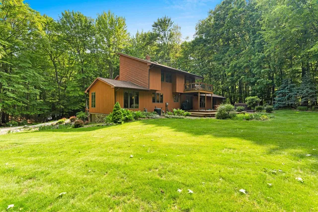 $864,900 | 4331 Pittco Road, Green Bay, WI 54313