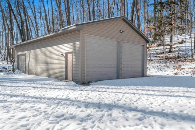 $864,900 | 4331 Pittco Road, Green Bay, WI 54313