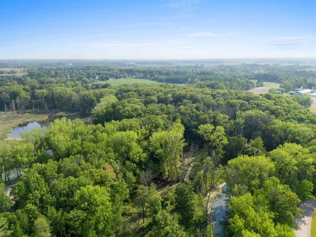 $864,900 | 4331 Pittco Road, Green Bay, WI 54313