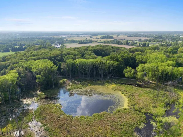 $864,900 | 4331 Pittco Road, Green Bay, WI 54313