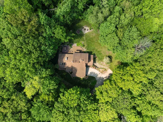 $864,900 | 4331 Pittco Road, Green Bay, WI 54313