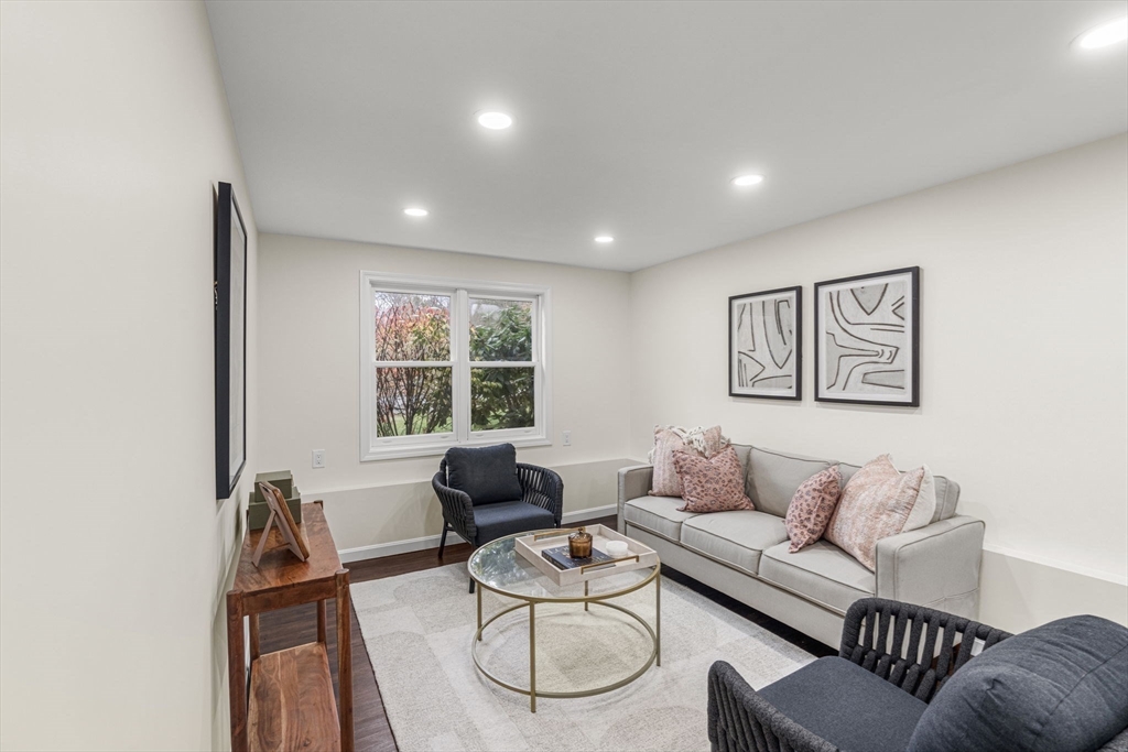 7 Old North Road Hudson, MA 01749 - Photo 24 of 39 a living room with furniture