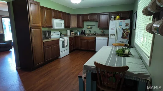 $208,500 | 301 Roberts Street, Iberia, MO 65486