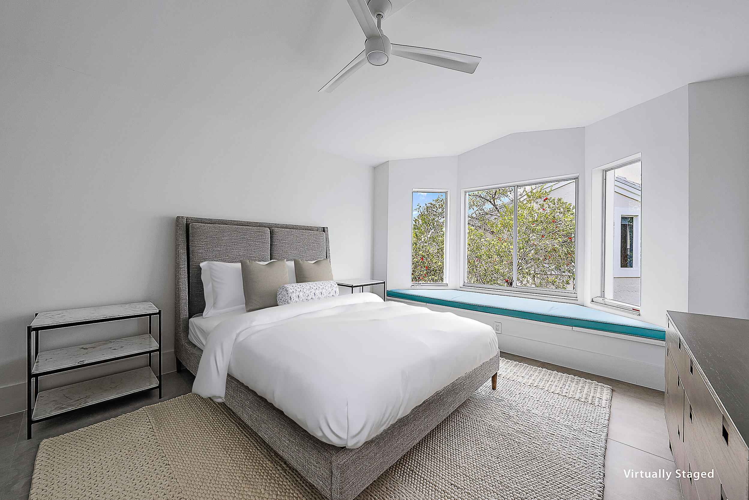 802 Captains Way Jupiter, FL 33477 - Photo 3 of 24 Guest Bedroom