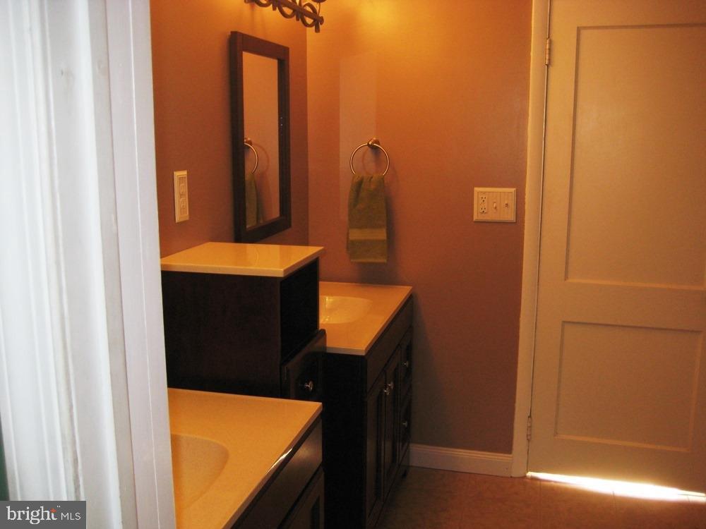 1310 Sandhill Road Lebanon, PA 17046 - Photo 14 of 37 Gallery Image 14