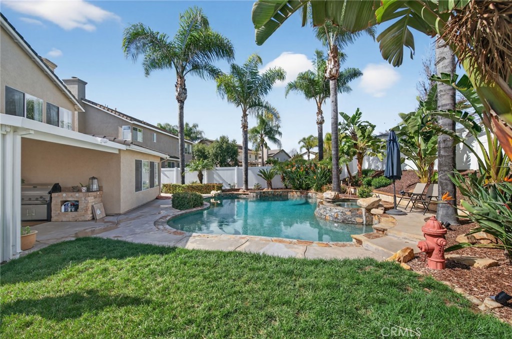 28322 Corte Ocaso Temecula, CA 92592 - Photo 64 of 75 a view of a backyard with a patio