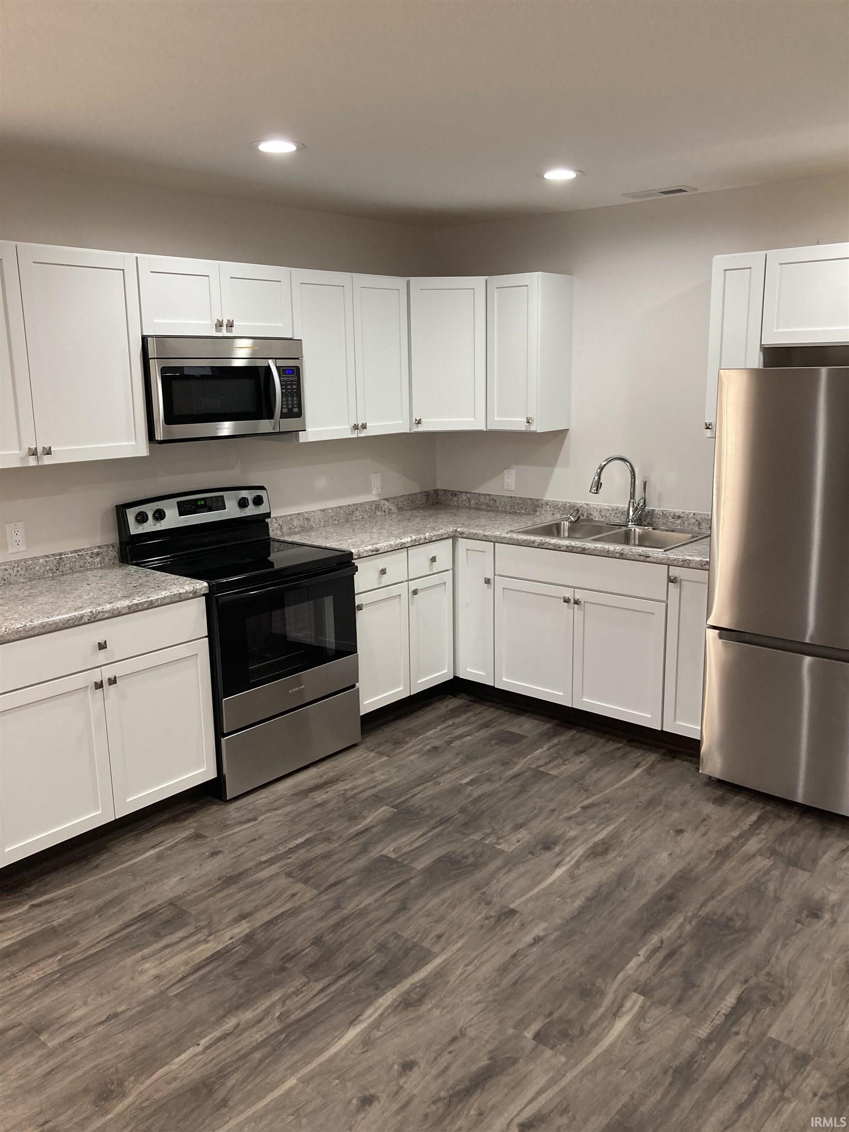 709 Schirmeyer Street Decatur, IN 46733 - Photo 2 of 14