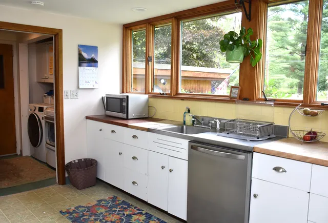 $399,000 | 26 Woodland Drive, Barre, VT 05641