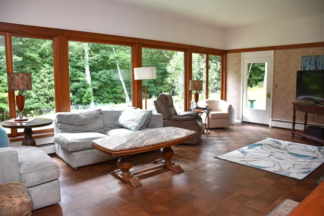 $399,000 | 26 Woodland Drive, Barre, VT 05641