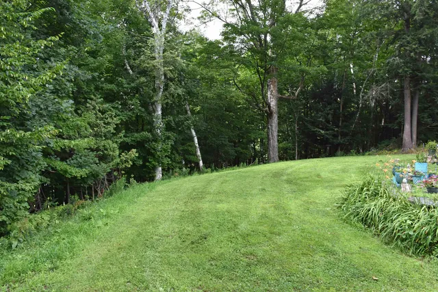 $399,000 | 26 Woodland Drive, Barre, VT 05641