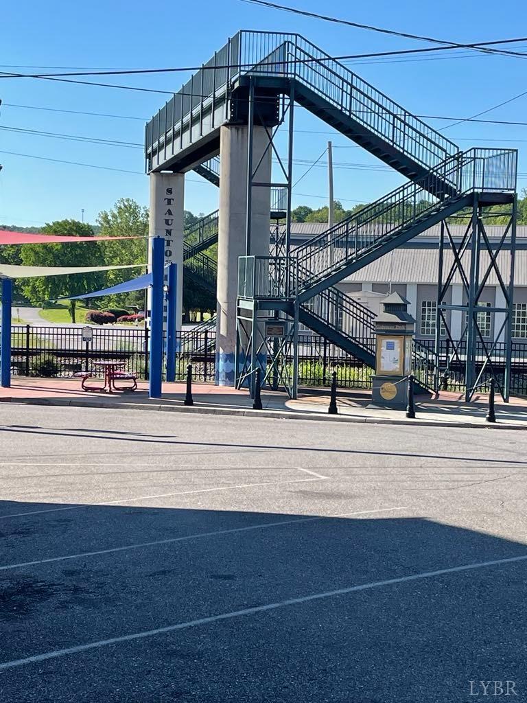 4-lot Broad Street Altavista, VA 24517 - Photo 5 of 6 a view of small pool in front of house