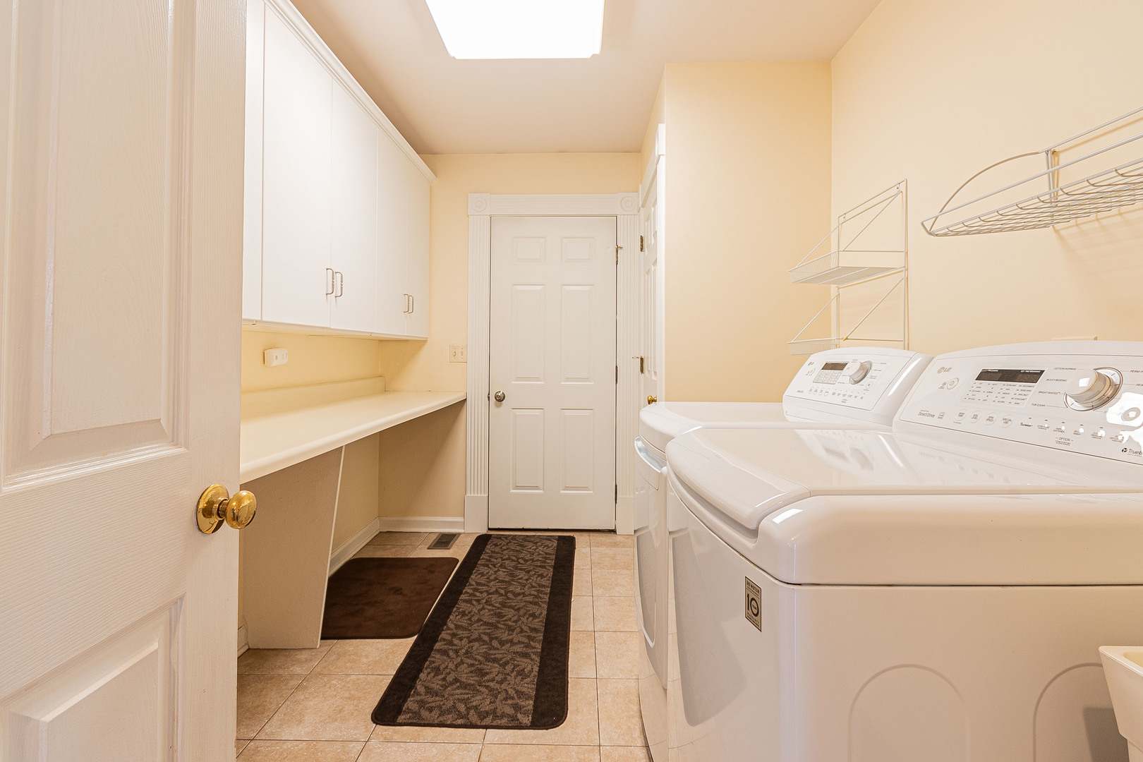 5243 Hilltop Road Long Grove, IL 60047 - Photo 14 of 27