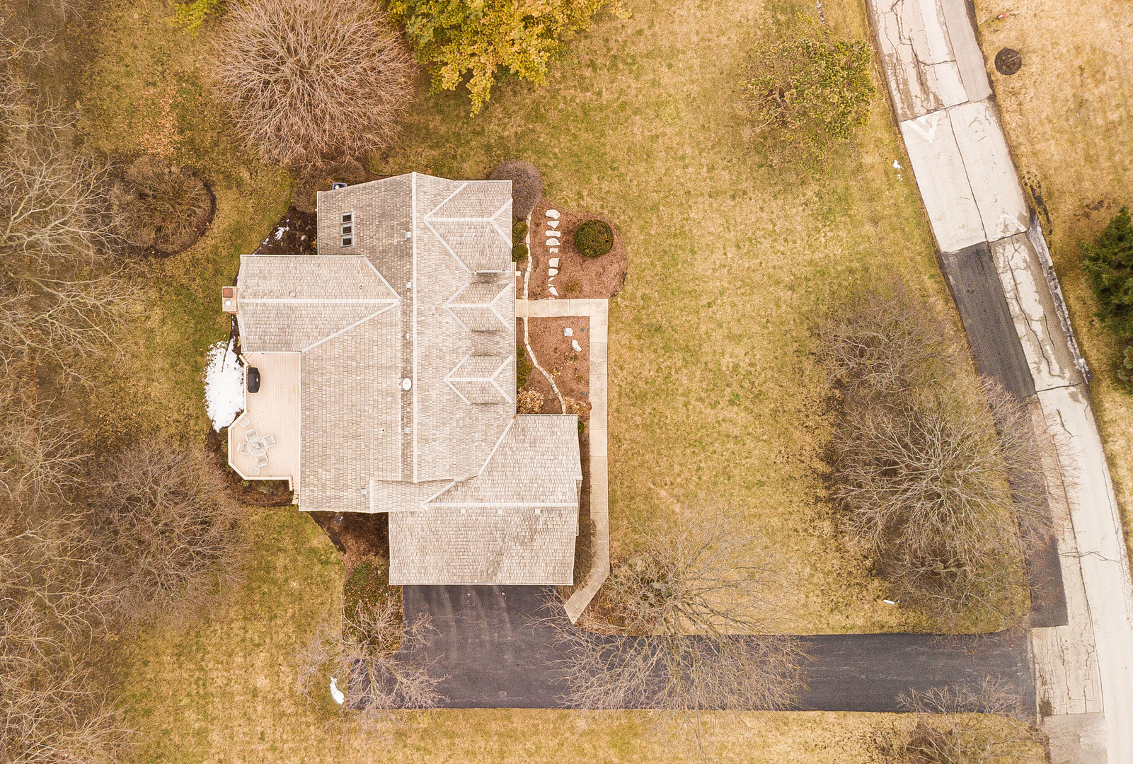 5243 Hilltop Road Long Grove, IL 60047 - Photo 5 of 27