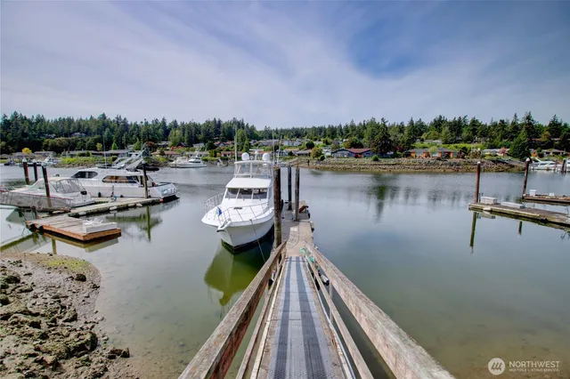 $895,000 | 132 Lummi Drive, La Conner, WA 98257