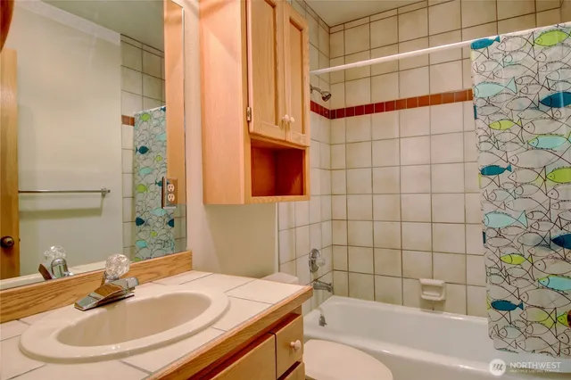 $895,000 | 132 Lummi Drive, La Conner, WA 98257