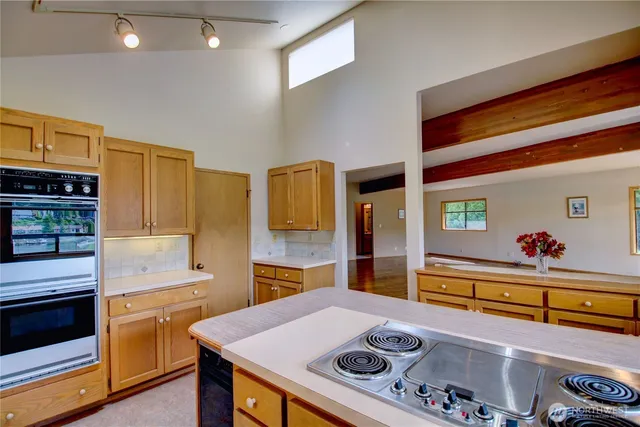 $895,000 | 132 Lummi Drive, La Conner, WA 98257