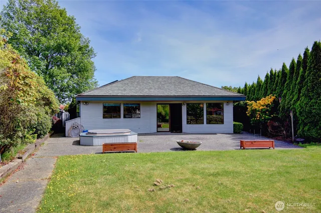 $895,000 | 132 Lummi Drive, La Conner, WA 98257