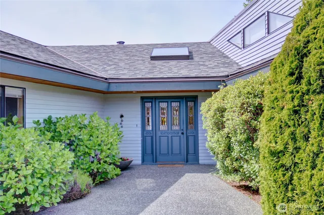 $895,000 | 132 Lummi Drive, La Conner, WA 98257