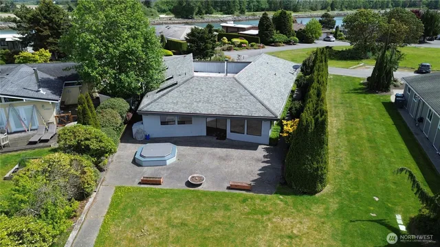 $895,000 | 132 Lummi Drive, La Conner, WA 98257