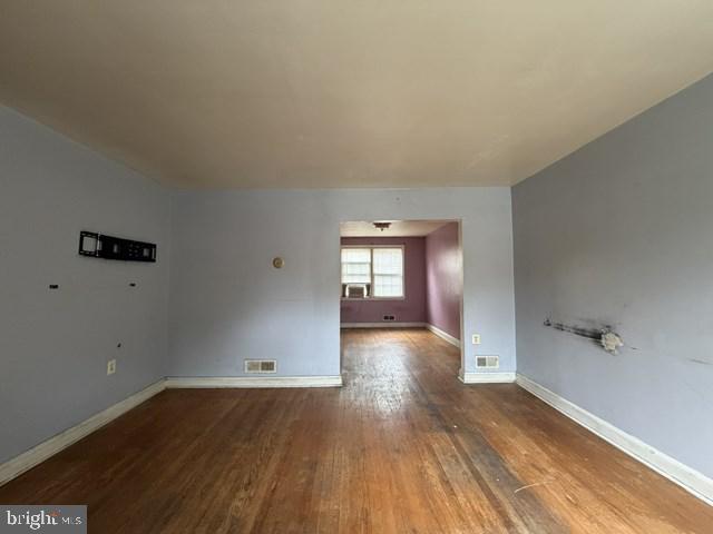 8648 Oak Road Baltimore, MD 21234 - Photo 5 of 24