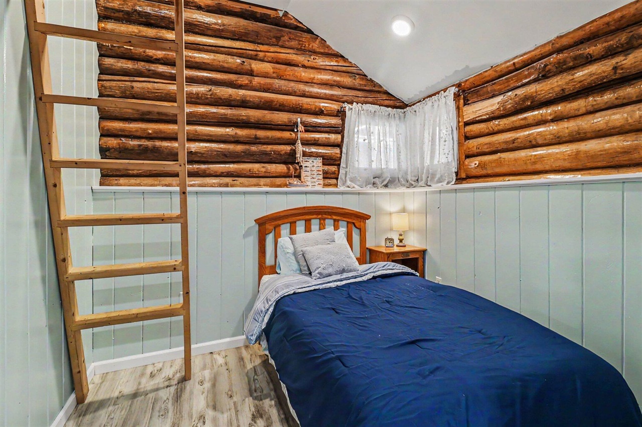 7075 North Poplar Road Free Soil, MI 49411 - Photo 9 of 18
