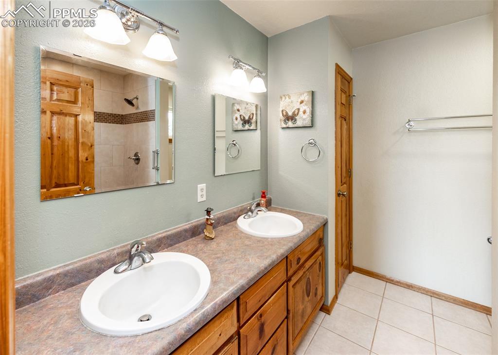 2602 Southpark Road Florissant, CO 80816 - Photo 29 of 50