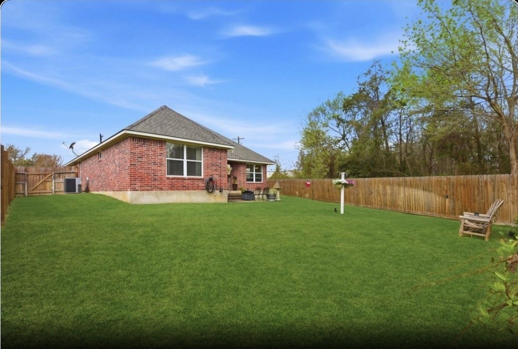 232 North Dixie Street Brenham, TX 77833 - Photo 38 of 43
