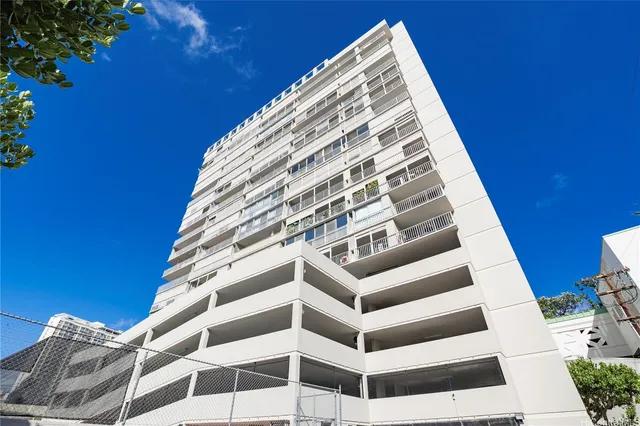 $2,700 | 475 Atkinson Drive, Unit 802, Honolulu, HI 96814