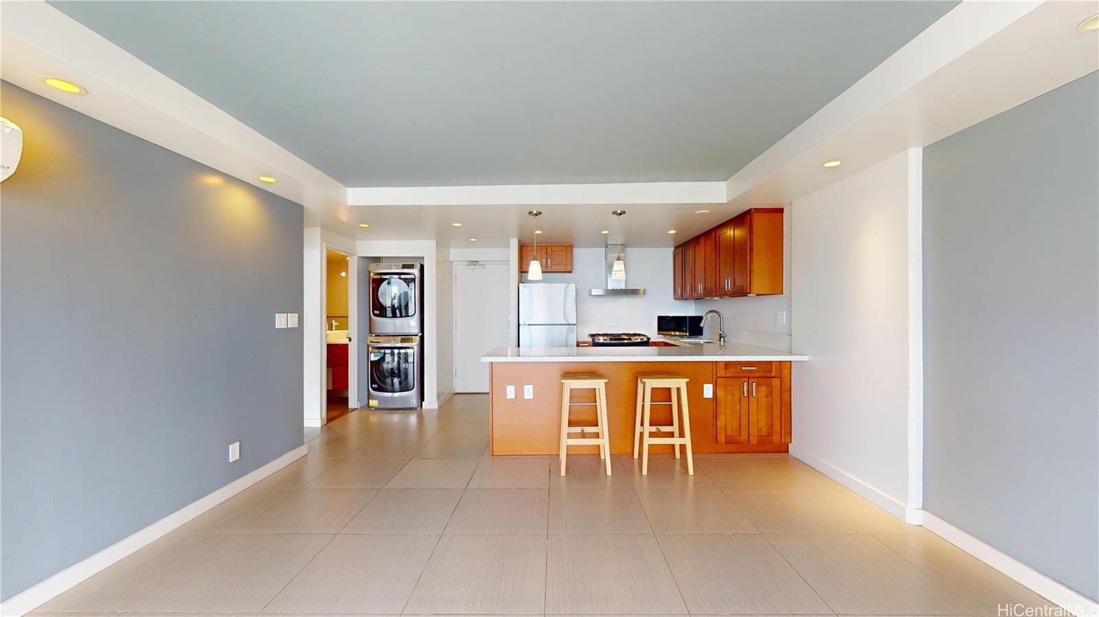 475 Atkinson Drive, Unit 802 Honolulu, HI 96814 - Photo 5 of 23