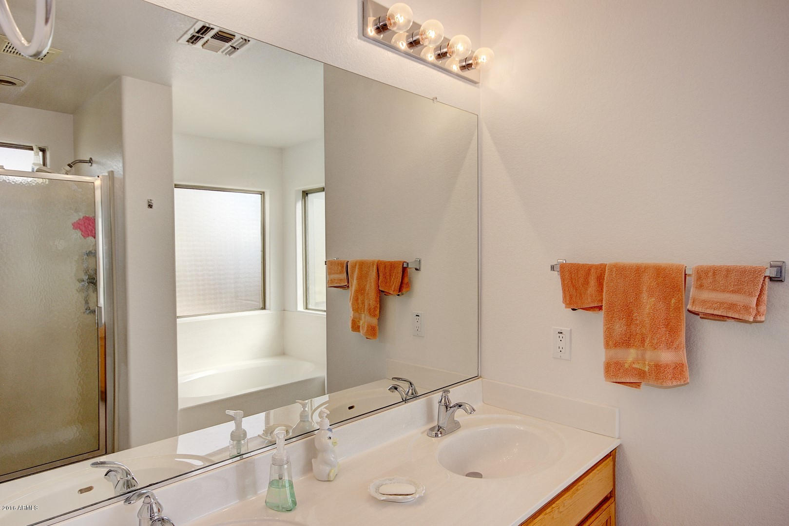 6542 West Briles Road Phoenix, AZ 85083 - Photo 15 of 25 Master Bath