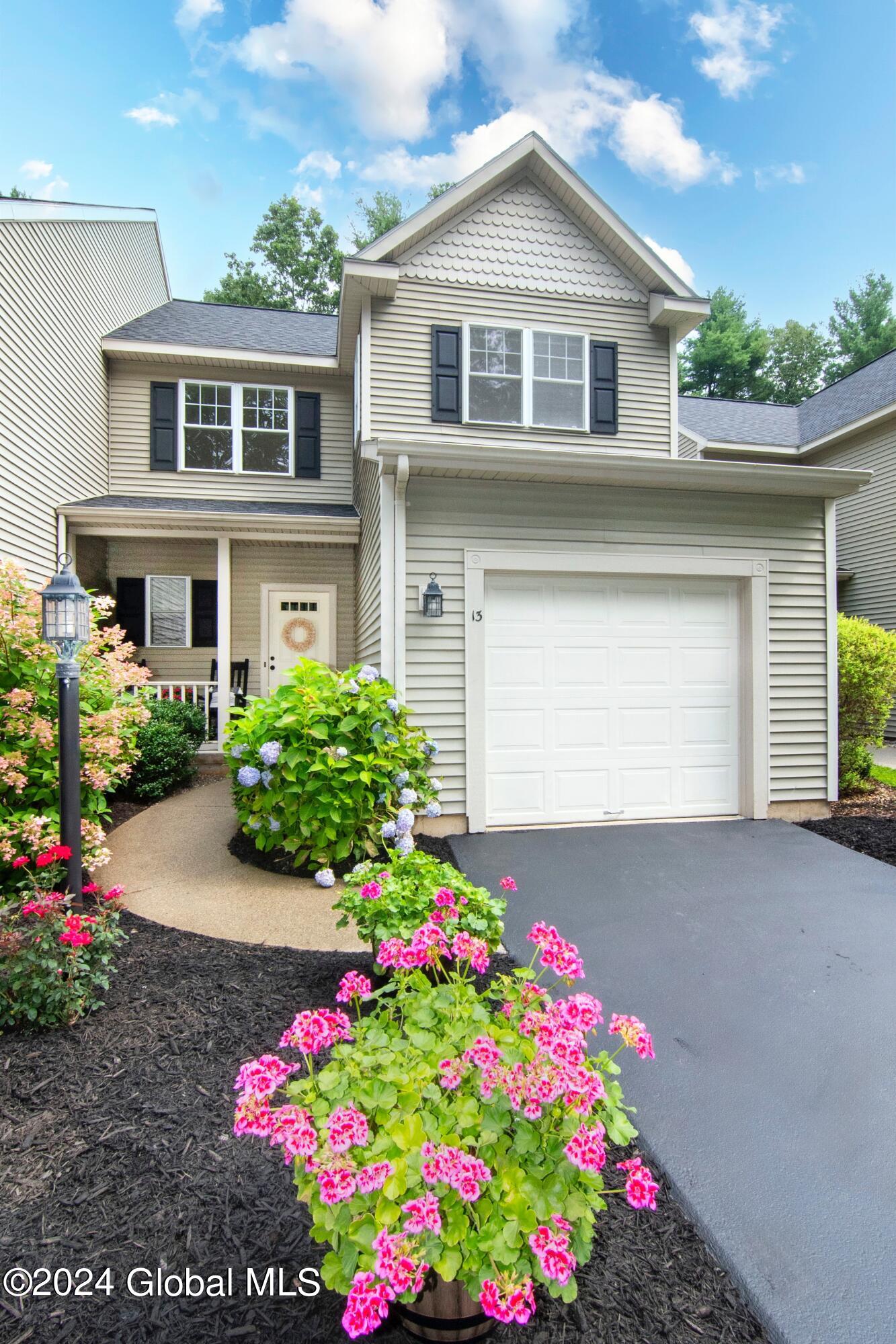 13 Connemara Court Wilton, NY 12866 - Photo 2 of 45 photo_002