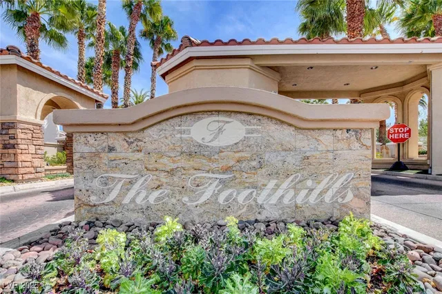 $2,599 | 9537 Gainey Ranch Avenue, Las Vegas, NV 89147